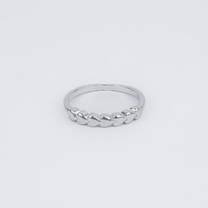 Serene Love Chain Silver Ring