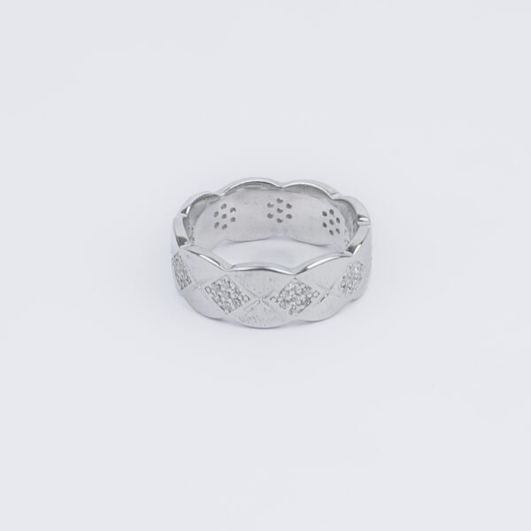 Seren Wave Textured Silver Ring
